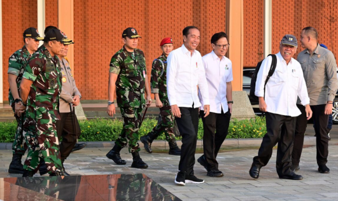 
					Ket foto: Presiden Joko Widodo melakukan kunjungan kerja ke Provinsi Sulawesi Tengah pada Selasa, 26 Maret 2024. Foto: BPMI Setpres/Muchlis Jr.