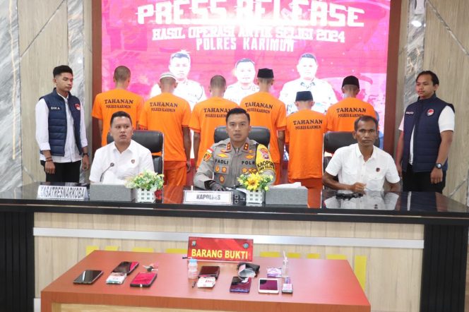 
					Operasi Antik Seligi 2024, Satresnarkoba Polres Karimun Berhasil Amankan 6 Orang Target Operasi