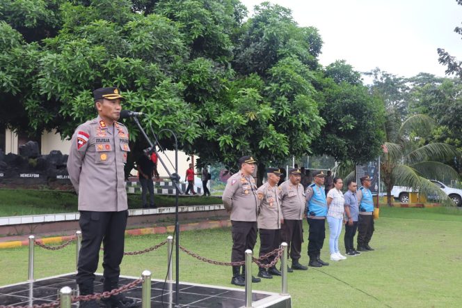 
					Kapolres Halut Lepas 237 Calon Anggota Polri Gelombang II Tahun 2024