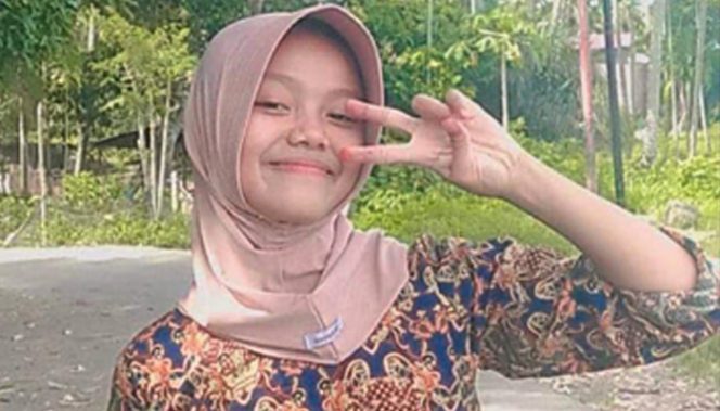 
					Fitri Amelia (15) | Photo : Screenshoot WA