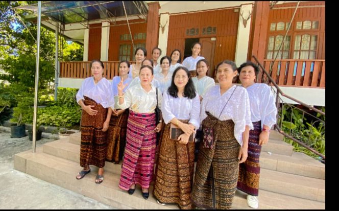 
					Perspektif Kesetaraan Gender Menuju Pilkada 2024. Maju Bersama LGD (Lory Gadi Djou)