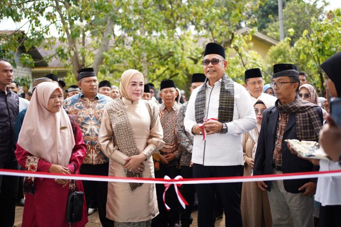 
					Bupati Solok Resmikan Masjid Munirah Abdullah Ash Shamsi Di Nagari Muaro Paneh