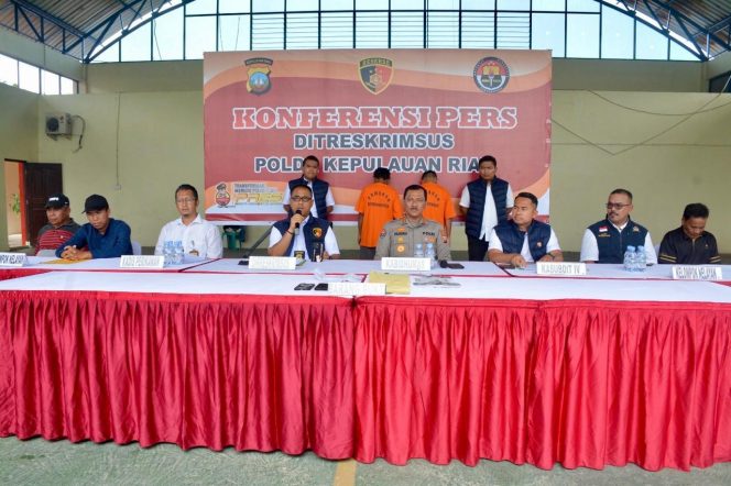 
					Ditreskrimsus Polda Kepri Berhasil Amankan 2 Orang Penyalahgunaan BBM Subsidi