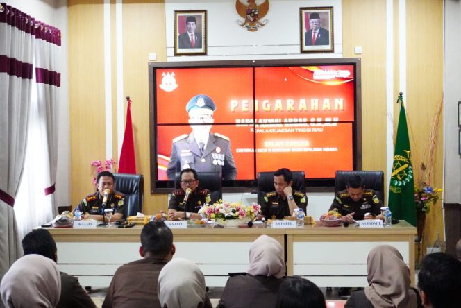 Kajati Riau dan Ketua IAD Wilayah Riau Berkunjung ke TK Adhyaksa XXIV Selatpanjang