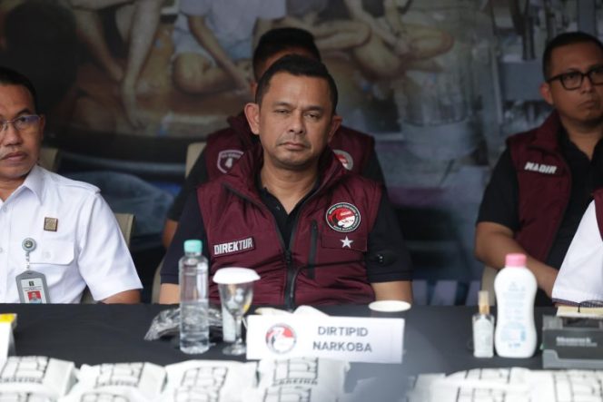 
					Produksi Tembakau Sintetis di Malang, Polri Sebut untuk Dipasarkan di Pulau Jawa