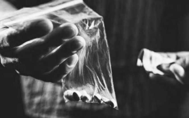 
					Foto: Ilustrasi jual beli obat jenis golongan narkotika. 