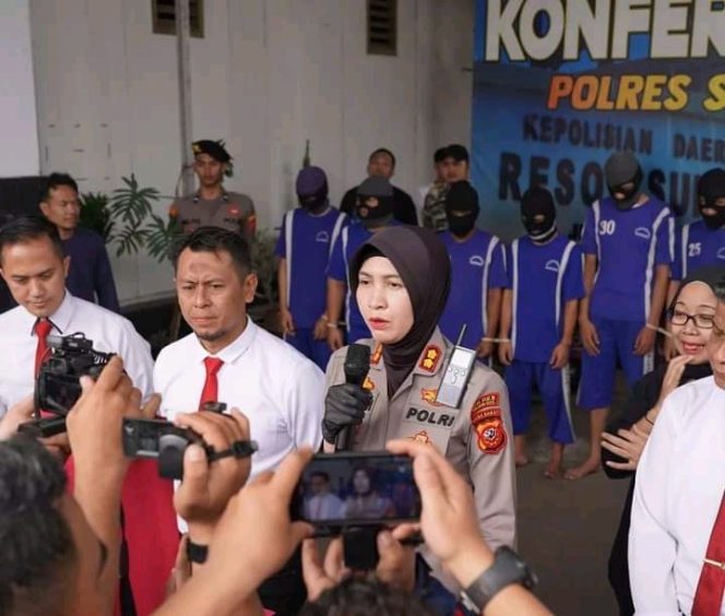 
					10 Terduga Pengedar Narkoba di Sukabumi Diamankan Sat Narkoba Polres Sukabumi Kota