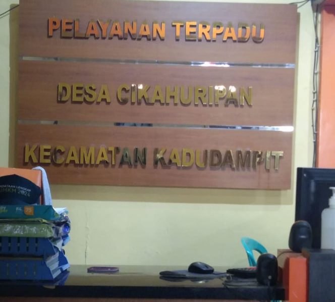 
					Kepala Desa Cikahuripan Menghindar Saat Akan Dikonfirmasi Wartawan