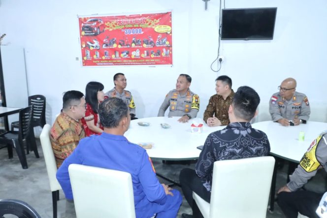 
					Cooling Sistem Jelang Pilkada Serentak, Kapolres Karimun Silaturahmi ke Kantor PSMTI Karimun