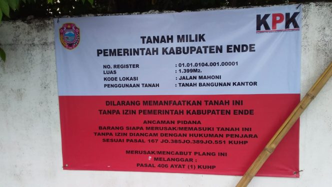 
					KPK RI dan Pemda Ende Pasang Plang di Lokasi Alfamart