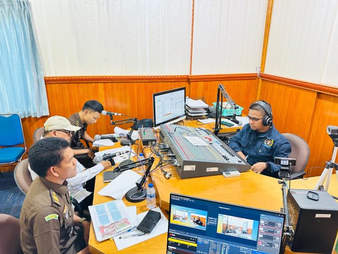 
					Foto: Kegiatan Jaksa Menyapa di RRI Sabang.