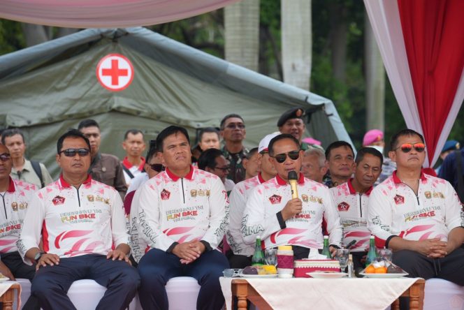 
					Panglima TNI Sapa 281 Satuan Dalam Video Conference Bakti Sosial Kesehatan HUT Ke-79 TNI
