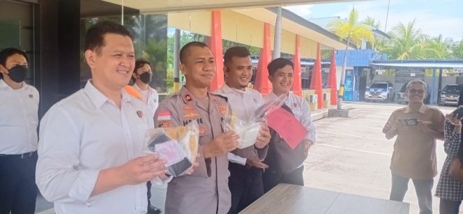 
					Satresnarkoba Polres Karimun Amankan Seorang Pria dengan Barang Bukti Sabu 317,13 Gram