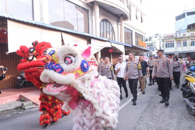 
					Kapolres Karimun Berikan Surprise dalam Rangka HUT Mako Lanal Ke-27 Tahun 2024