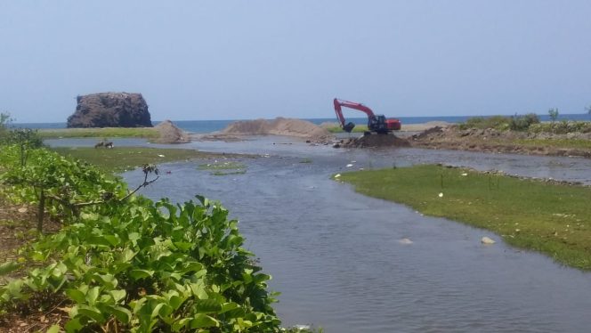 
					Foto: Muara Pulau Koa Kali Wolowona.