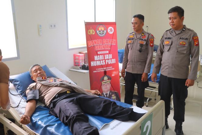 
					Polres Sintang Gelar Bakti Kesehatan Donor Darah Peringati Hari Jadi Humas Polri ke-73