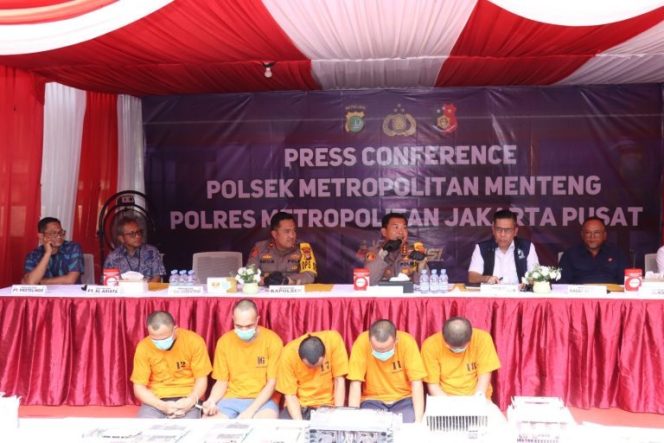 
					Interpol Buru WN China dalam Kasus Pencurian Modul BTS