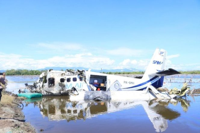 
					Polda Gorontalo Kerahkan Tim Inafis Lakukan Identifikasi Korban Pesawat Jatuh di Pohuwato