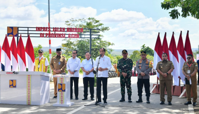 
					Resmikan 24 Ruas Jalan di Provinsi Aceh, Presiden Jokowi: Tingkatkan Konektivitas dan Mobilitas