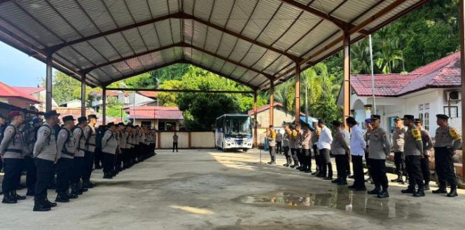 
					Foto: Apel pergeseran personel dalam rangka pengamanan Pilkada serentak 2024 di Sabang.