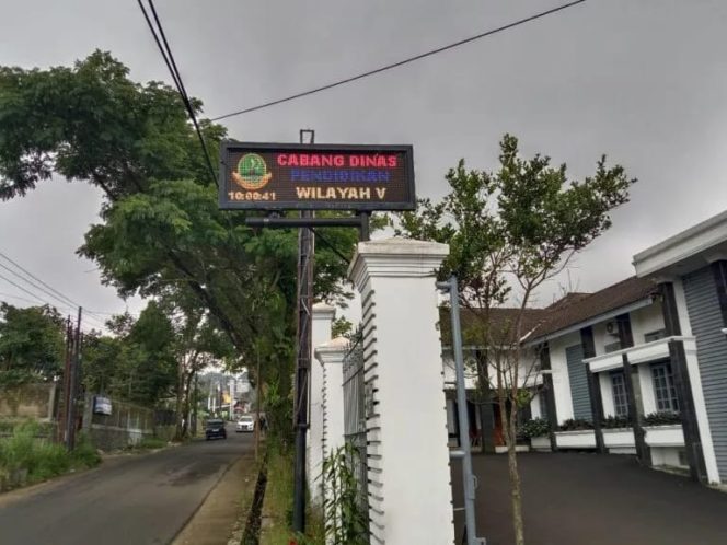 
					Cabang Dinas Pendidikan Wilayah V Provinsi Jabar Terkesan Bungkam Saat Dikonfirmasi Media