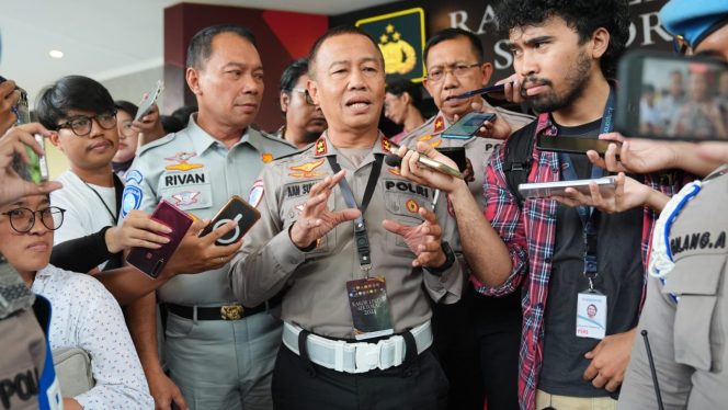
					Kapolri Pastikan Pengamanan dan Masyarakat Terlayani Saat Nataru 2025