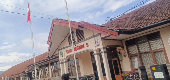 
					Pengalokasian Dana BOS 2024 di SMA Negeri 5 Kota Sukabumi Menuai Sorotan Publik