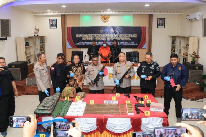 
					Satgas Ops Damai Cartenz-2025 Gagalkan Penyelundupan Senjata ke KKB di Puncak Jaya