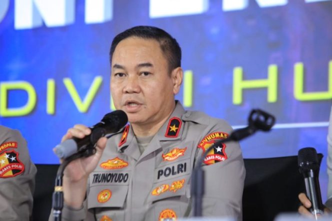 
					Ket photo: Kepala Biro Penerangan Masyarakat (Karo Penmas) Divisi Humas Polri, Brigjen Pol. Trunoyudo Wisnu Andiko,.
