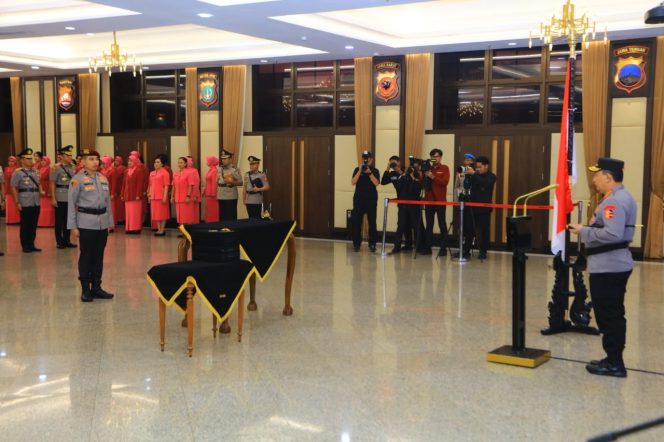 
					Kapolri Pimpin Sertijab Sejumlah Pejabat Polri, Kadivhumas Polri: “Rotasi untuk Perkuat Kinerja Institusi”