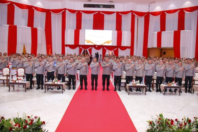 
					Dibuka Wakapolri, Dankorbrimob Polri Berikan Pembekalan kepada Seluruh Kapolres se-Indonesia