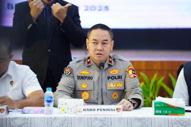 
					Ket photo: Karopenmas Divisi Humas Polri Brigadir Jenderal Trunoyudo Wisnu Andiko.