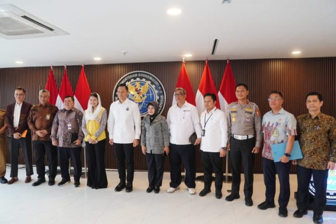 
					Korlantas Polri Ikuti Pembahasan Regulasi Kendaraan Truk ODOL