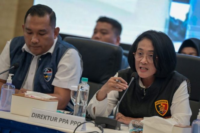 
					Polisi Tetapkan Enam Tersangka Kasus Grup ‘Fantasi Sedarah’ dan ‘Suka Duka’