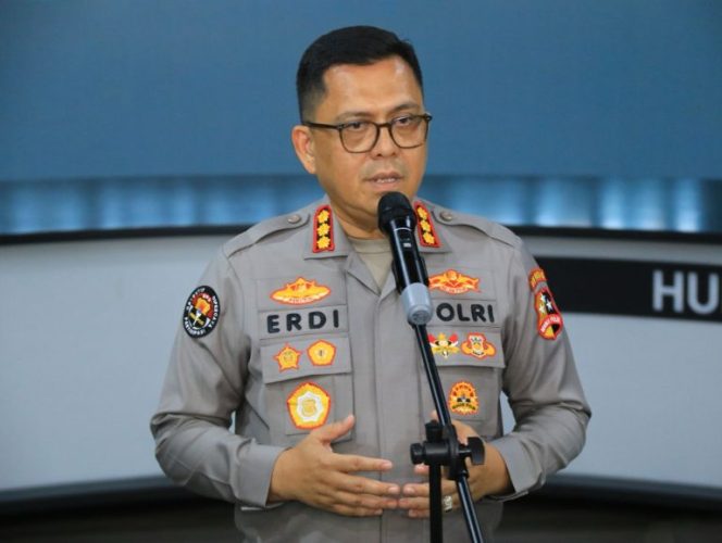 
					Ket photo: Kabag Penum Divhumas Polri Kombes Pol. Erdi A. Chaniago.