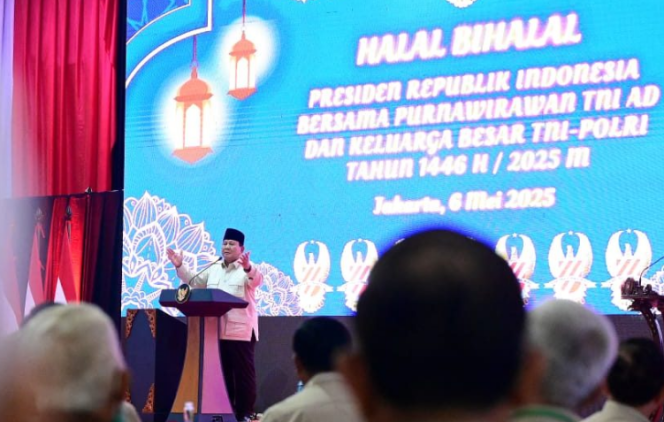 
					Ket photo: Presiden Prabowo menghadiri acara Halal Bihalal Bersama Purnawirawan TNI AD dan Keluarga Besar TNI-POLRI Tahun 1446 H/2025 M di Balai Kartini, Jakarta, pada Selasa, 6 Mei 2025. Foto: BPMI Setpres