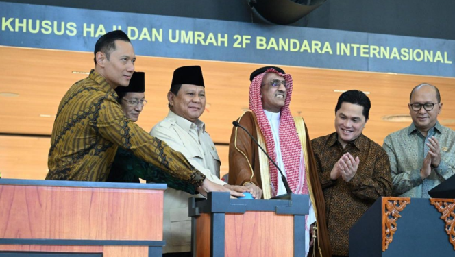 
					Ket photo: Presiden Prabowo meresmikan Terminal Khusus Haji dan Umrah 2F Bandara Soekarno-Hatta pada Minggu, 4 Mei 2025 Foto: BPMI Setpres/Cahyo.