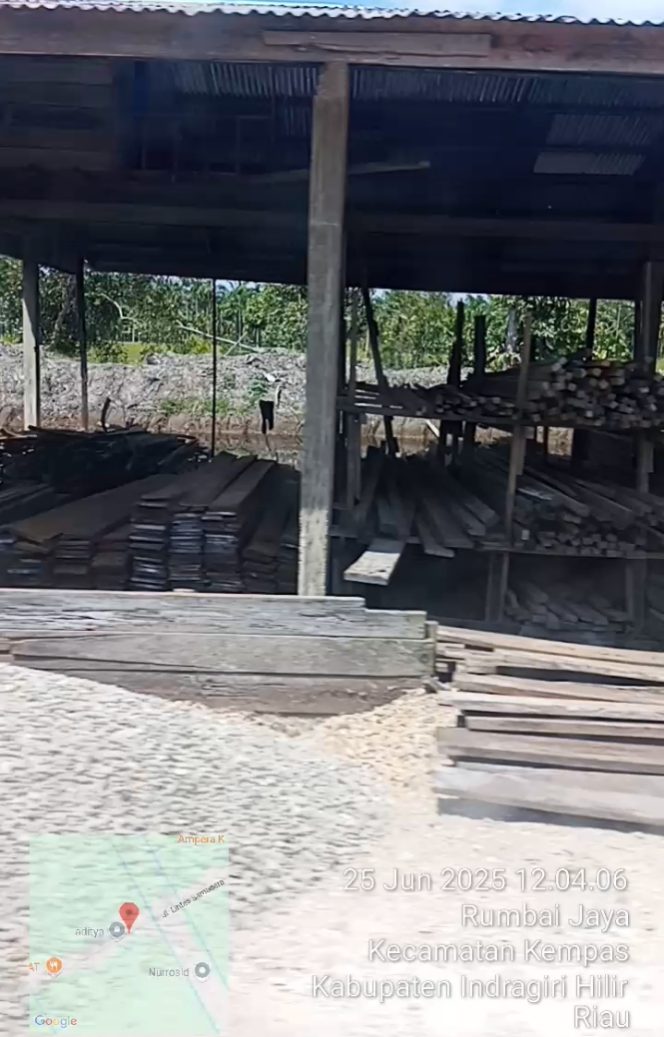 
					Diminta Polda Riau Tangkap ST Boss Kelola Usaha Jual Beli Kayu Diduga Ilegal