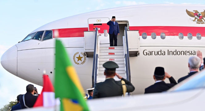 
					Ket photo: Presiden Republik Indonesia, Prabowo Subianto, mengakhiri kunjungan kenegaraannya di Brasil dan bertolak meninggalkan Brasilia pada Rabu, 9 Juli 2025. Foto: BPMI Setpres/Muchlis Jr.