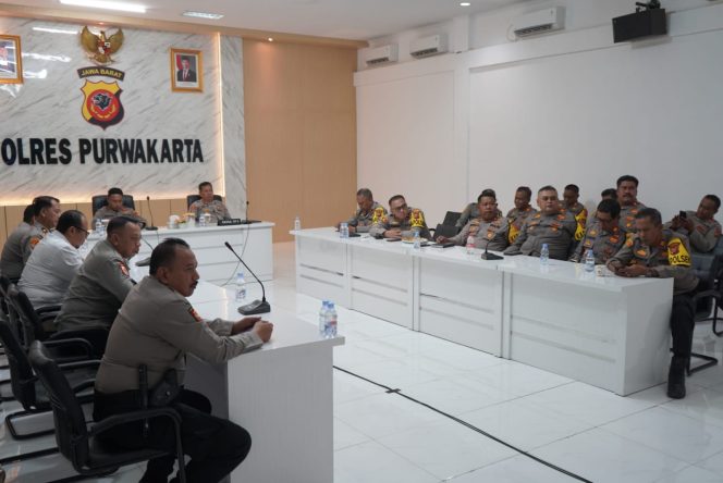 
					Polres Purwakarta Ikuti Anev Kegiatan Tematik dan Soft Launching TW III Program Polri untuk Masyarakat Tahun 2025