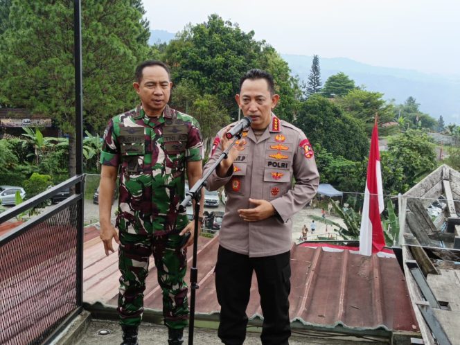 
					Pastikan Pemulihan Keamanan Nasional, Kapolri dan Panglima TNI Siapkan Langkah Tegas Atasi Aksi Anarkis