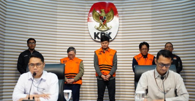 
					KPK Tangkap Tangan Suap Izin Pengelolaan Kawasan Hutan