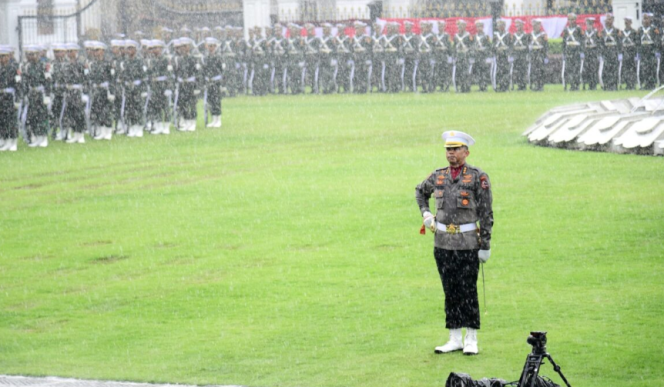 
					Ket foto: Pelaksanaan gladi kotor rangkaian peringatan Hari Ulang Tahun Ke-80 Kemerdekaan Republik Indonesia di Istana Merdeka, Jakarta, pada Selasa, 12 Agustus 2025. Foto: BPMI Setpres.