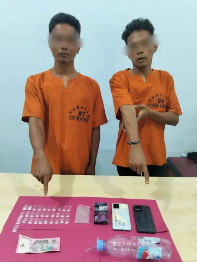 
					31 Paket Sabu-sabu dan 2 Pelaku Ditangkap Polsek Kampar