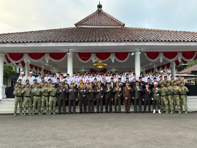 
					Wakapolres Banjar Hadiri Pengukuhan Paskibra, Semangat Kebangsaan Berkobar Jelang HUT ke-80 RI
