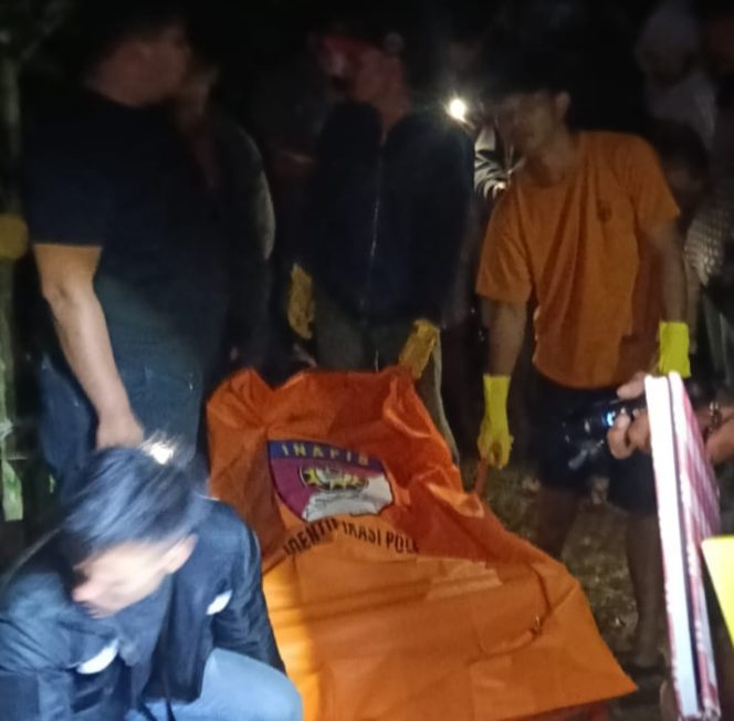 
					Sesosok Mayat Ditemukan Terkubur di Perladangan Seledang