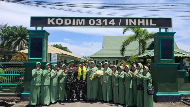 
					Kodim 0314/Inhil  Gelar Sertijab Dandim Letkol Inf Fikky Nur Kuncoro Jati, SH, M.Han Kepada Letkol Arm Wahib Mustofa Fathurrahman, M.Han