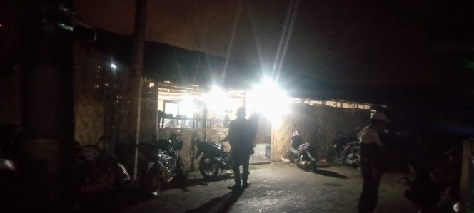 
					Foto: Lokasi judi dadu di bekas perumahan pengungsi Gn. Sinabung Desa Ndokum Siroga. 