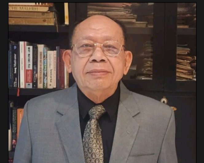 
					Foto: Ketua Umum Dewan Pimpinan Pusat Pemangku Adat dan Cendekiawan Simalungun (DPP-PACS), Dr. Sarmedi Purba, SPOG. 