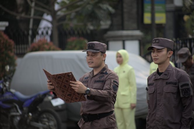 
					Kejari Purwakarta Gelar Upacara Peringatan Hari Lahir Kejaksaan RI ke-81